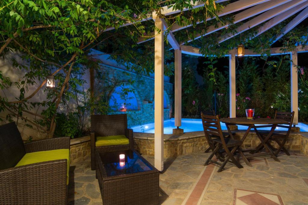 Maria Elena Villas Neos Marmaras Quarto foto